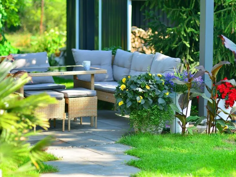 Terrasse prête pour le printemps