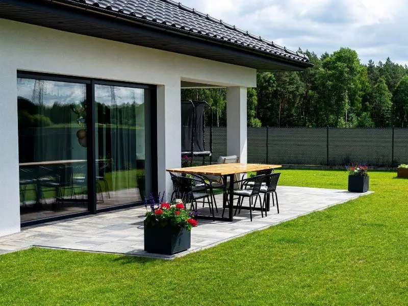 Terrasse prête pour le printemps